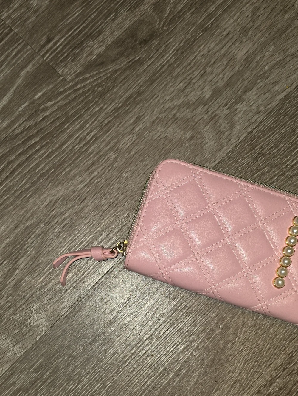 Zip Closure Pink And Pearl Wallet!! Large, Lots Of Storage, Like New